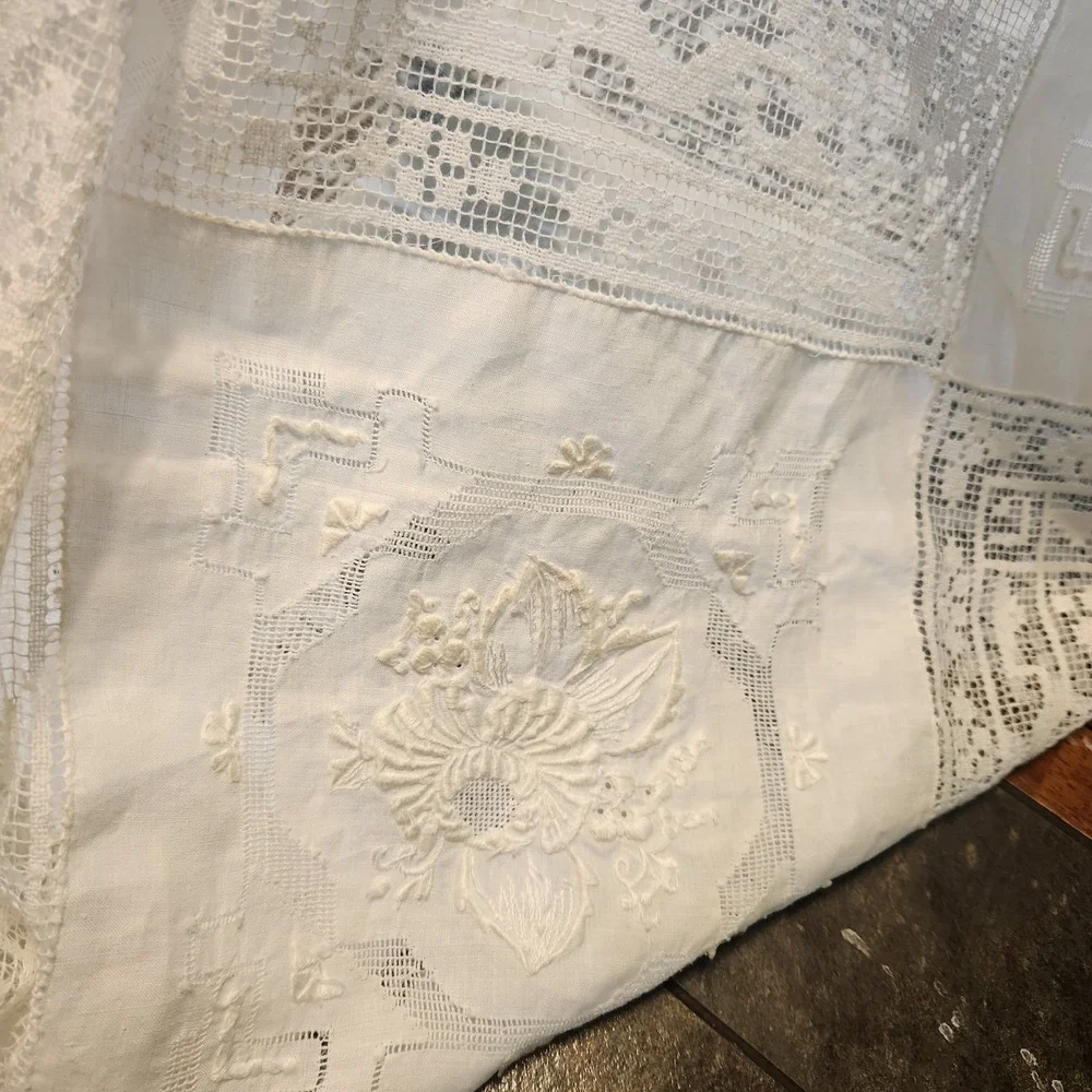Vtg Filet Lace And Embroidered Panels Patchwork Tablecloth Cottagecore 66 X 88